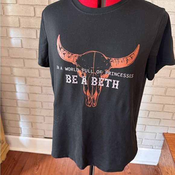 Tops - Be A Beth, Black Graphic Tee with Bull Skull Design Yellowstone inspired